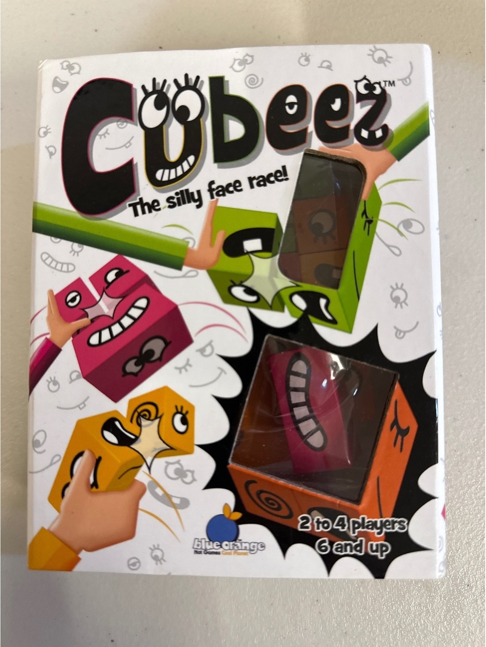 Cubeez The Silly Face Race Game - 2 to 4 Players, Ages 6 and Up